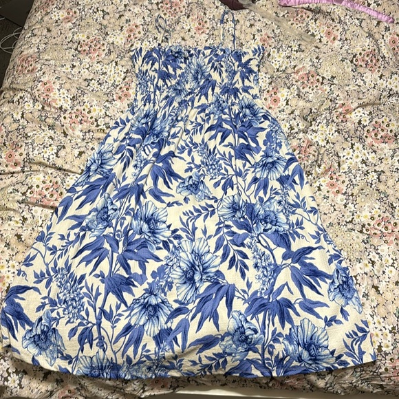 H&M Dresses & Skirts - H&M Dress